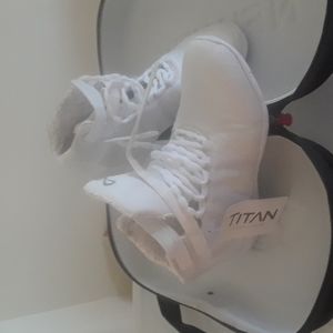 Tiyan proffesionall cheerleading sneakers